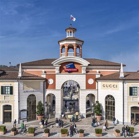 outlet prada serravalle opinioni|serraville designer outlet outlet.